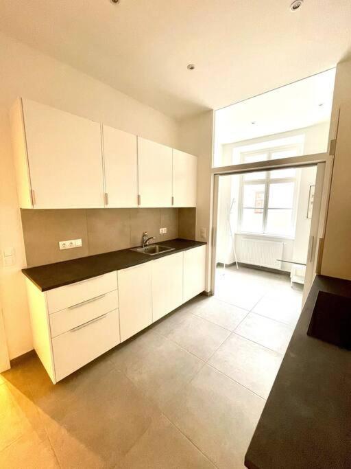 Brand New & Spacious Apartment In The City Centre Vienna Exterior photo